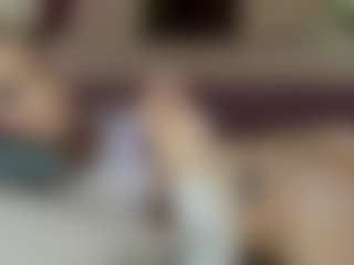 Live-sekscamshow van Naughty_Cherry