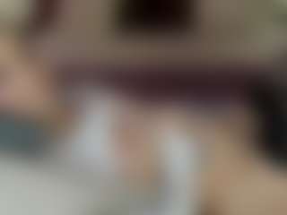 Live-Cam-Show mit Naughty_Cherry - Brown Hair auf Camsoda