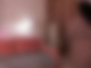 Live cam show with Annette - Bra on parknlotfishbdy