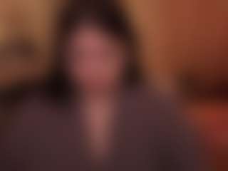 Live cam show with Annette - Bra on StripNow