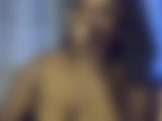 Live cam show with Freakybrula - Strip on CamwithHer