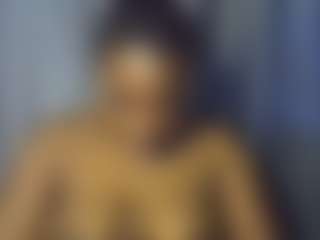 Freakybrula's Live Sex Cam Show
