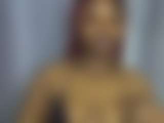 Live cam show with Freakybrula - Ebony Small Tits on livesuperchat.net