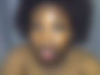 Freakybrula's Live Sex Cam Show