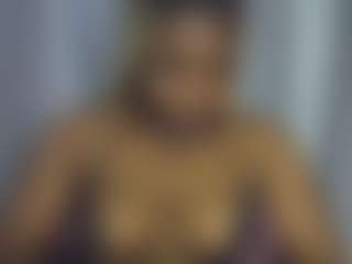 Live cam show with Freakybrula - Small Tits on Dolls Live