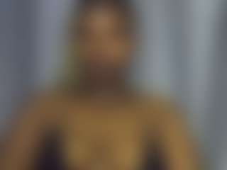 Live cam show with Freakybrula - Brown Eyes on xDating