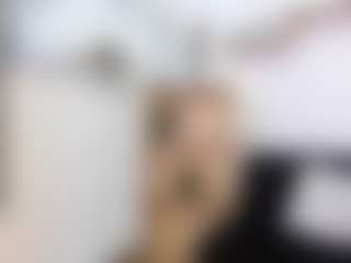 Live cam show with Skyy-jonnes - Toys on Free Soda