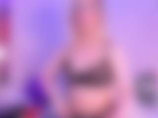 Live cam show with VesperVelvet - Athletic Cosplay on slutload