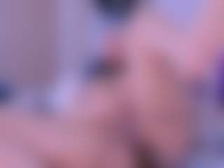 Live cam show with VesperVelvet - Submissive on CamClone