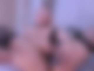 Live cam show with VesperVelvet - Athletic Teen (18+) on xplaylive.com