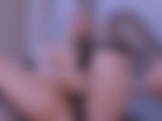 Live cam show with VesperVelvet - Foot Fetish Blonde Hair on Camsoda