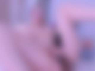 Live cam show with VesperVelvet - Striptease on Camsoda