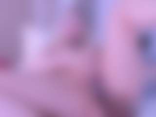 Live cam show with VesperVelvet - Fingers on Camsoda