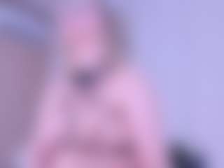 Live cam show with VesperVelvet - Anal on xDating