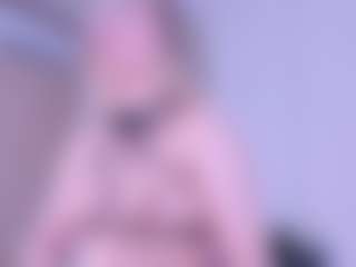 Live cam show with VesperVelvet - Young Adult on Camsoda