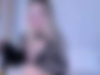 Live cam show with VesperVelvet - Striptease on Milfs Live