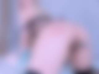 Live cam show with VesperVelvet - Athletic Dildo on SinfulBabes