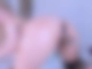Live cam show with VesperVelvet - Nipple Piercings on Uber Horny