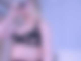 Live cam show with VesperVelvet - Athletic Cosplay on sexylive.show