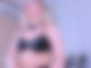 Live cam show with VesperVelvet - Nipple Piercings on 1on1-livenow