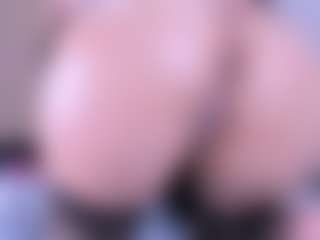 Live cam show with VesperVelvet - Foot Fetish on SmokeAndPoke