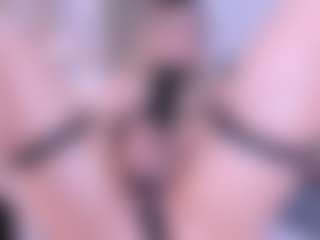 Live cam show with VesperVelvet - Anal Teen (18+) on Dare Cams