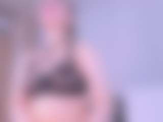 Live-camshow met VesperVelvet - Footjob Blonde Hair op Camsoda