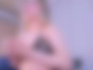 Live cam show with VesperVelvet - Squirt on Mixed Magazine Live