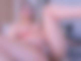 Live cam show with VesperVelvet - Foot Fetish Blonde Hair on Camsoda