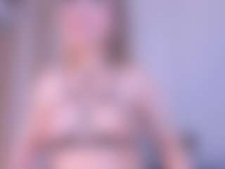 Live cam show with VesperVelvet - Ride on Soda Cam