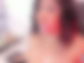 Live cam show with AngelThroat - Black on AdultVida.com