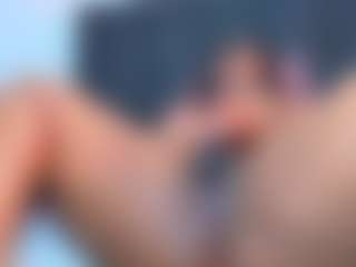 Live cam show with AngelThroat - Big Tits on SxyPornLive