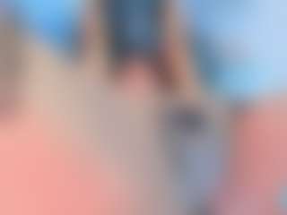 Live cam show with AngelThroat - Ebony on Hubzter Live | colombia