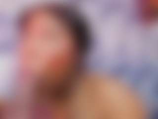 Live cam show with AngelThroat - Ass Bouncing on sexylivex.com