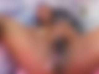 Live cam show with AngelThroat - Hairy Pussy Latina on SxyPornLive | colombia