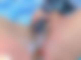 Live cam show with AngelThroat - Public Ebony on madthumbs