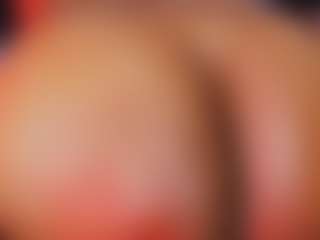 Live cam show with AngelThroat - Ebony on Camsoda | colombia