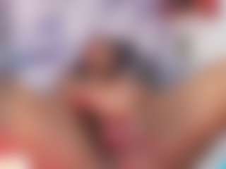 Live cam show with AngelThroat - Sexy on Milfs Live
