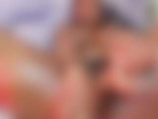 Show de cam en vivo con AngelThroat - Ass Bouncing en Camsoda