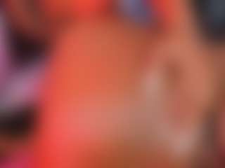 Live cam show with AngelThroat - Public Ebony on Milfs Live