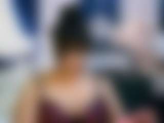 Live cam show with IndiaBlackPanther - Horny on boobsie.com
