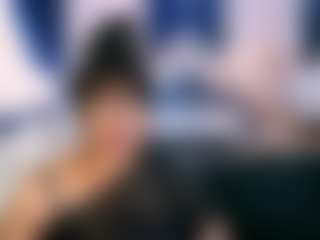 Live cam show with IndiaBlackPanther - Oil on EXY