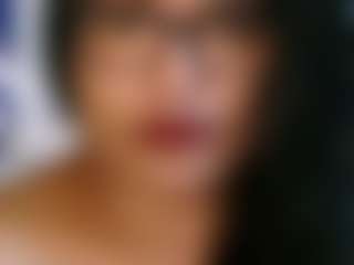 IndiaBlackPanther MILF webcam performer live streaming