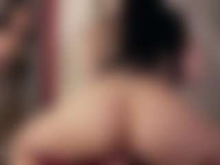 Live cam show with Aliyv - Deepthroat on slutload