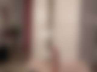 Live cam show with Aliyv - Petite on mypornchat.com
