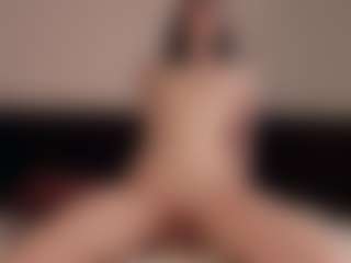 Live cam show with Aliyv - Moaning on SquirtSoMuch