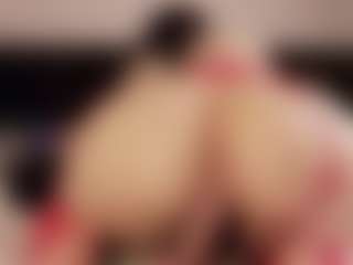 Live cam show with Aliyv - Spank on Camsoda