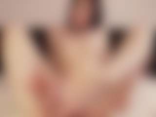 Live cam show with Aliyv - Squirt on Chatstar