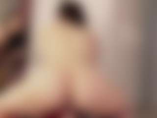 Live cam show with Aliyv - Petite on Camsoda