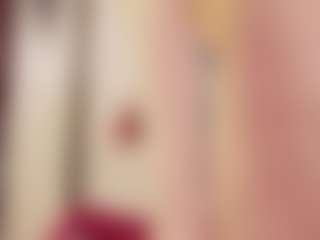 Live cam show with Aliyv - Fingering on AdultVida.com